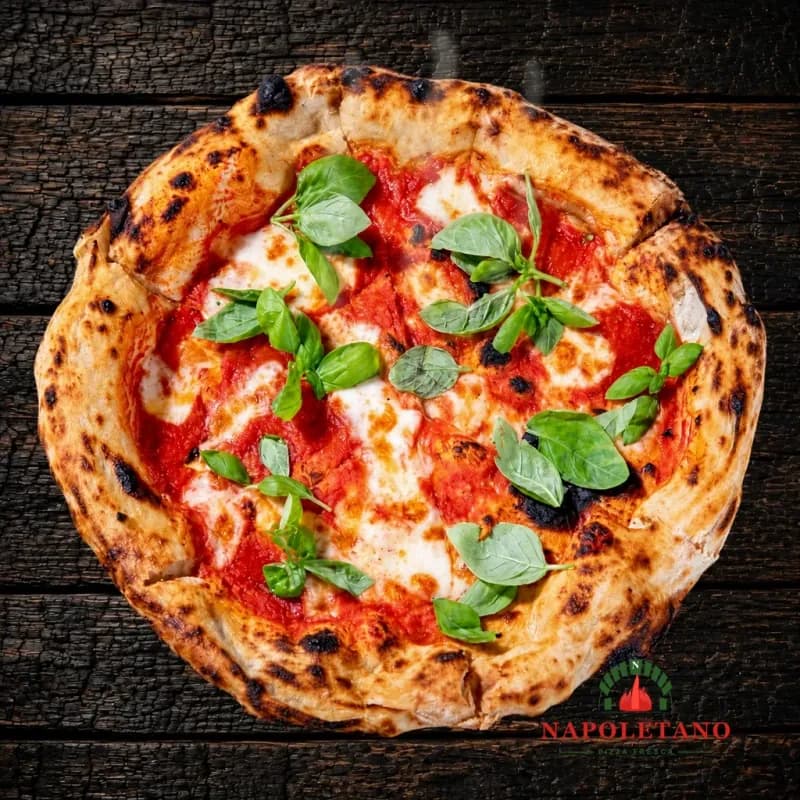 Pizza Margherita — preparat la Napoletano Pizzeria Napoletana București