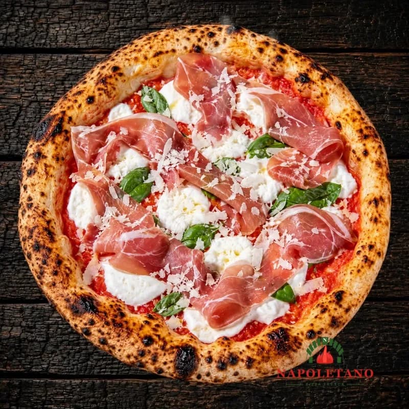 Pizza Crudo e Bufala — preparat la Napoletano Pizzeria Napoletana București